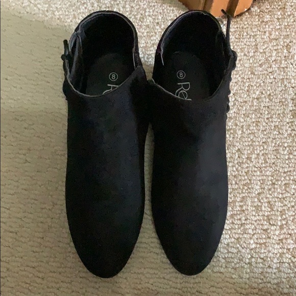 Black booties - Picture 2 of 2